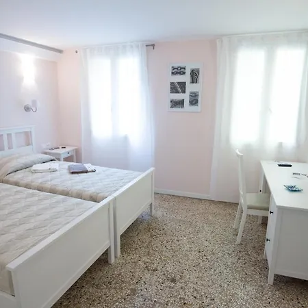 Venice Rialto Bridge Apartment-3